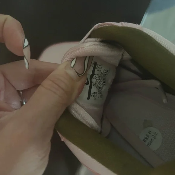 Nike Pink Air Max Sneakers with Visible Cushioning - Picture 11 of 11